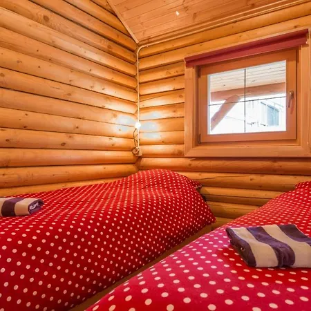 Bed & Breakfast Wooden